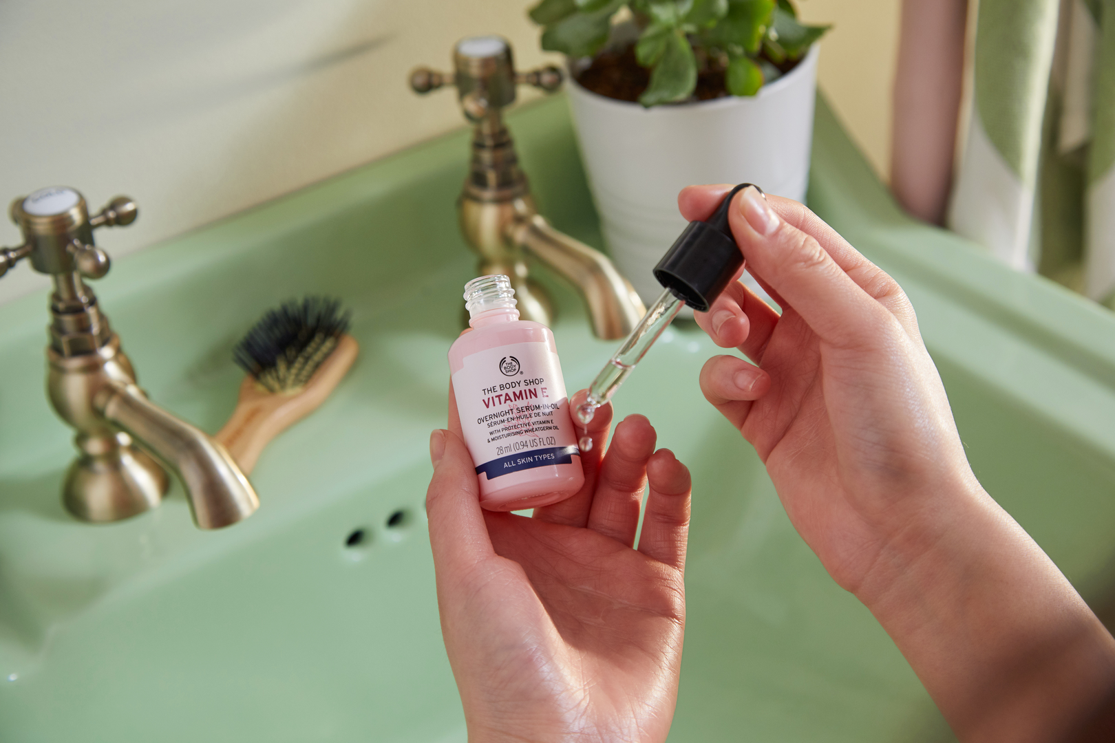 VITAMIN_E_OVERNIGHT_SERUM-IN-OIL_28ML_7_INRSDPS162