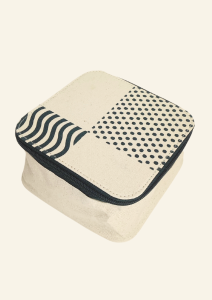 Megtölthető kis vászon neszesszer - The Body Shop