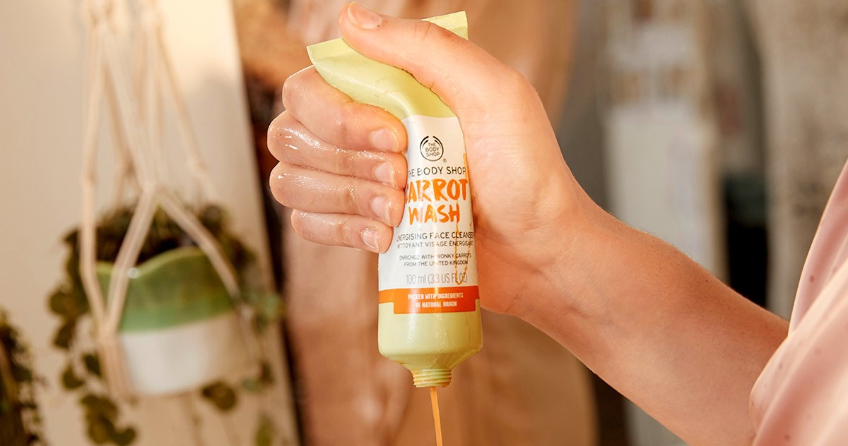 CARROT-WASH-ENERGISING-FACE-CLEANSER-250ML_1